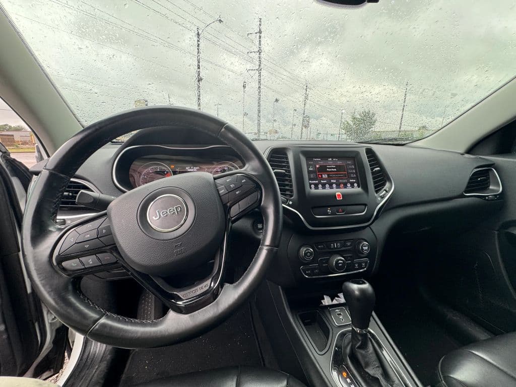 2020 Jeep Cherokee Altitude - Thumbnail 3