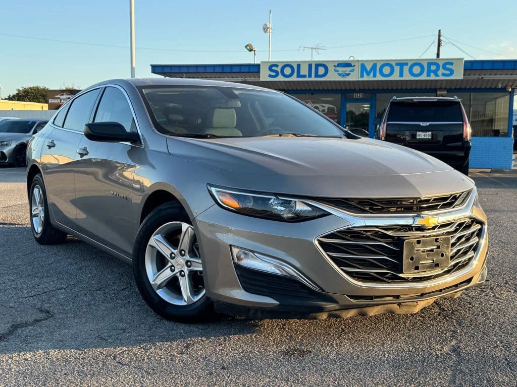 2022 Chevrolet Malibu LS - Thumbnail 2