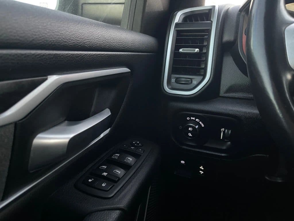 2021 RAM 1500 Lone Star - Thumbnail 3
